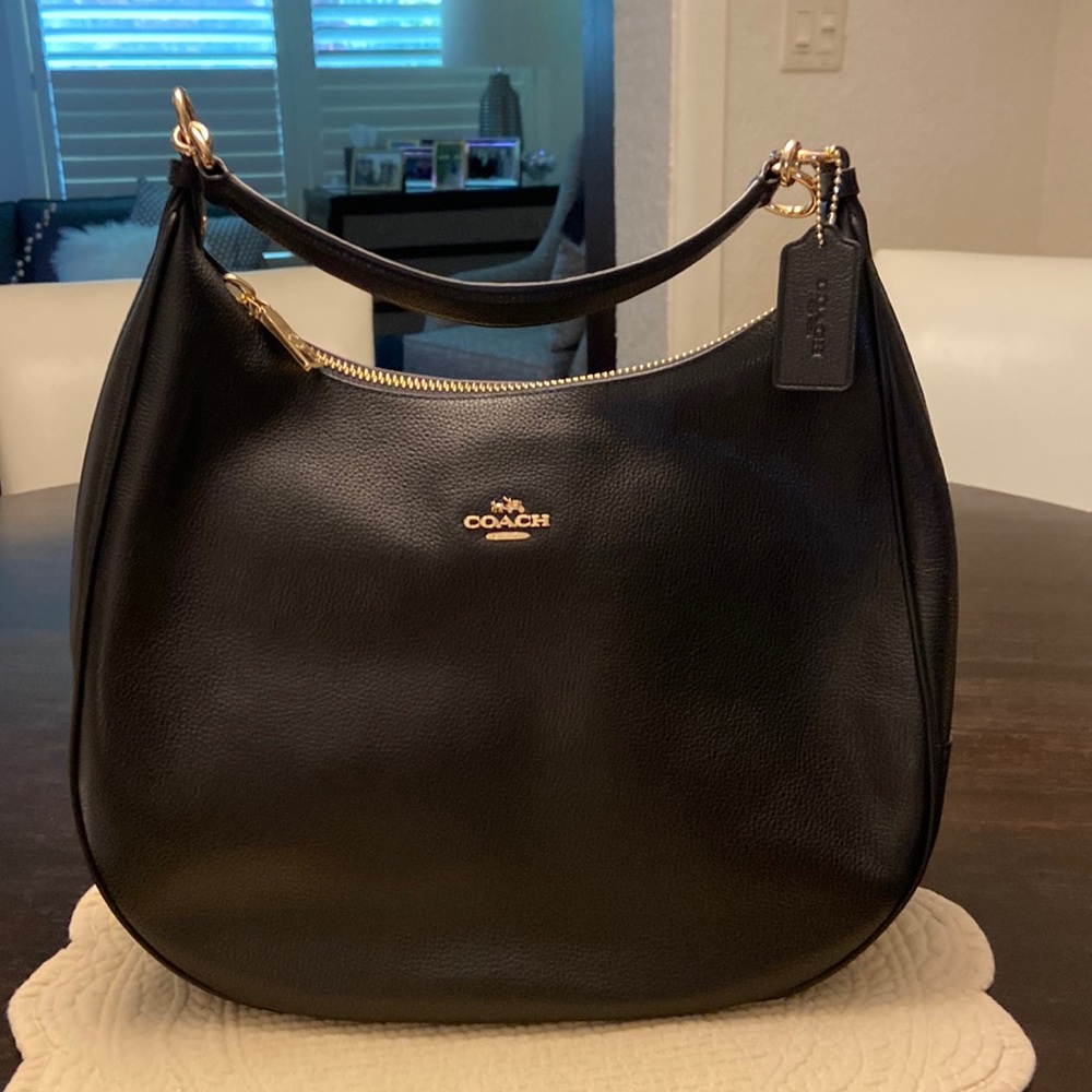 COPY - Coach Pebbled Leather shoulder / crossbody Bag